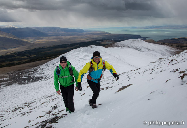 Philippe and Yannick close to Loma del Pliegue Tumbado (© A. Gatta)