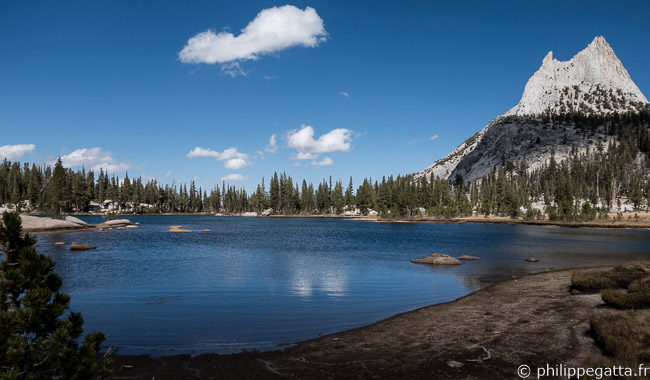 Cathedral lakes (© P. Gatta)