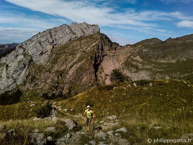 Anna with Pointe du Tuet in the background  - Sixt-Fer-a-Cheval (© P. Gatta)