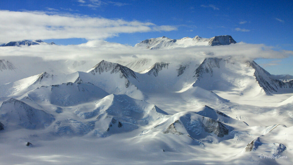 Vinson (4,892m), Antarctica